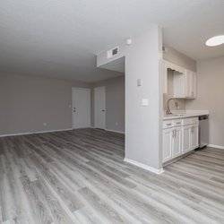 kitchen at Quail Pointe located in Spartanburg, SC
