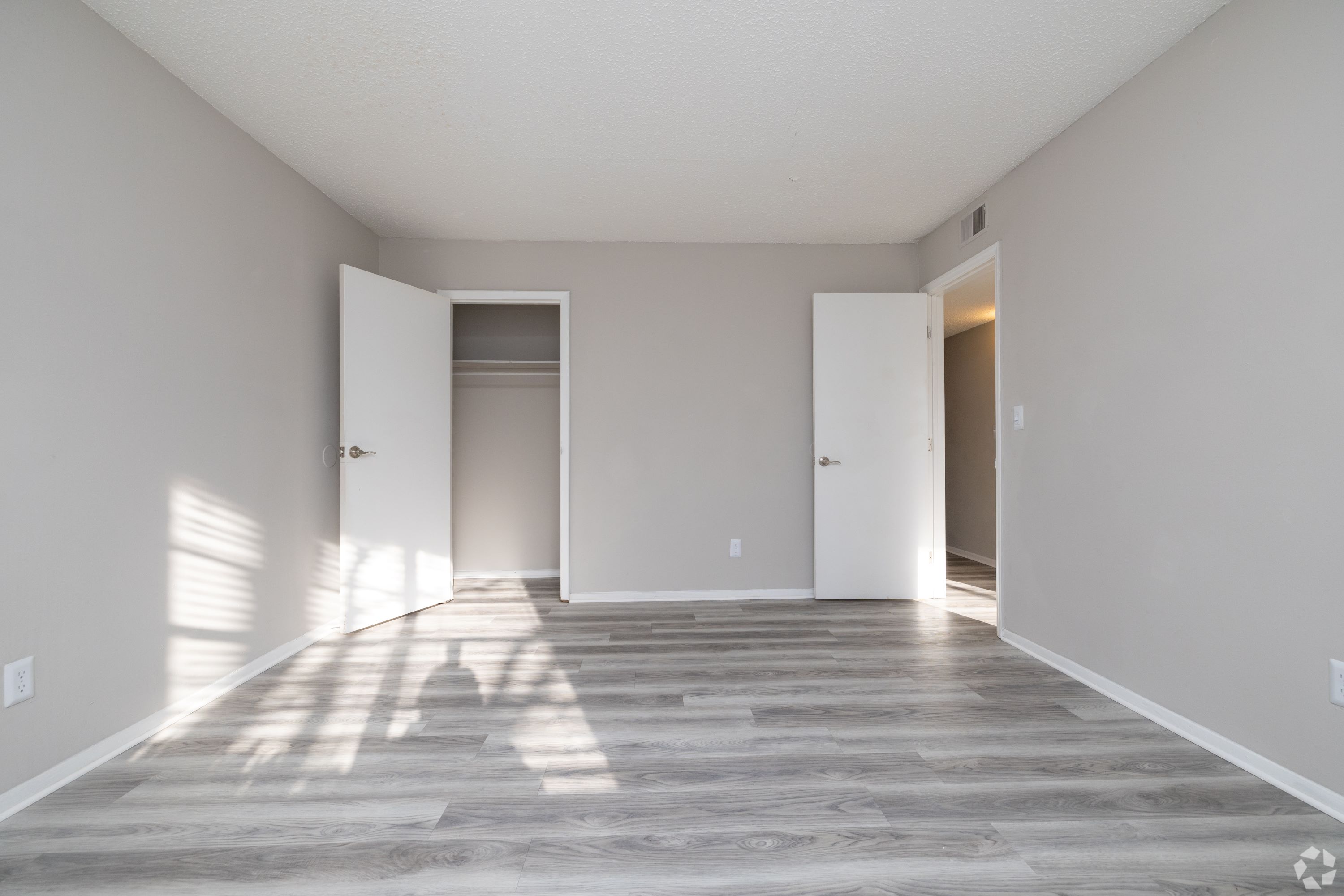 bedroom at Quail Pointe located in Spartanburg, SC